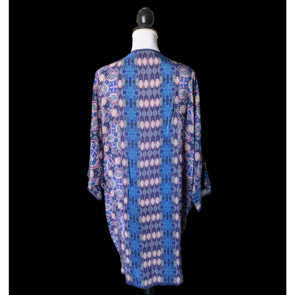 Feathers by Tolani Blue Open Front Art to Wear Long Cocoon Kimono Boho Geometric - Picture 2 of 7